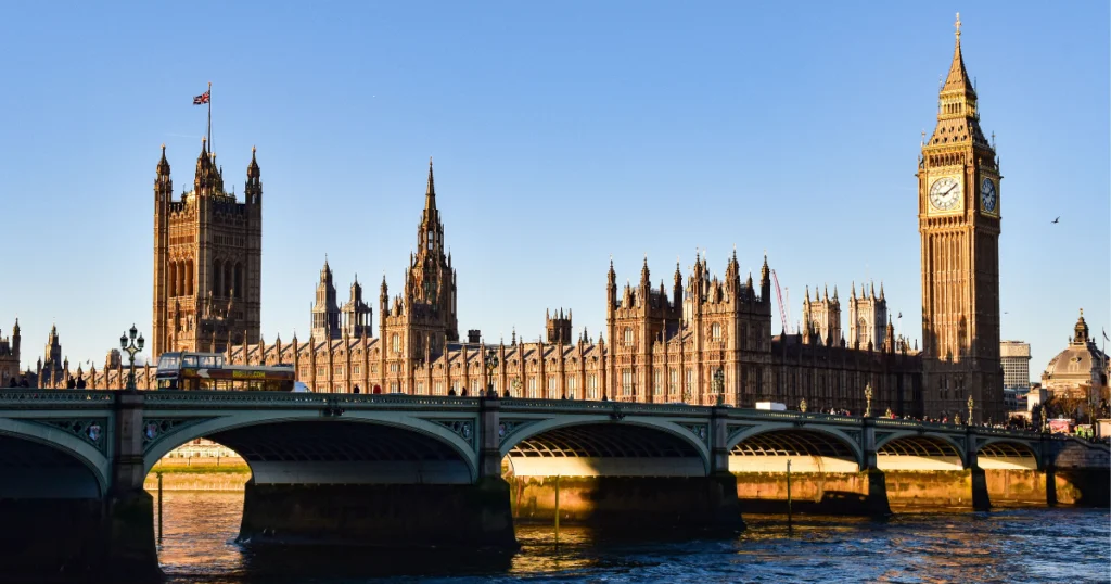 Best Day Trips from London: Amazing Escapes You Can’t Miss